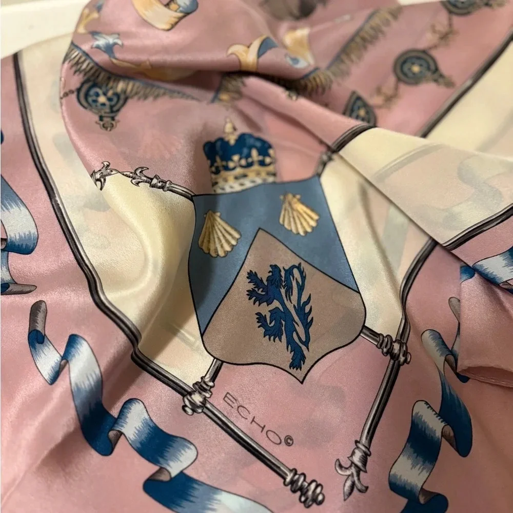 Echo scarf .Perfect colors chic and elegant . In great condition silk scarf